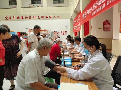 黃河社區(qū) 健康義診進社區(qū) 便民服務(wù)暖人心